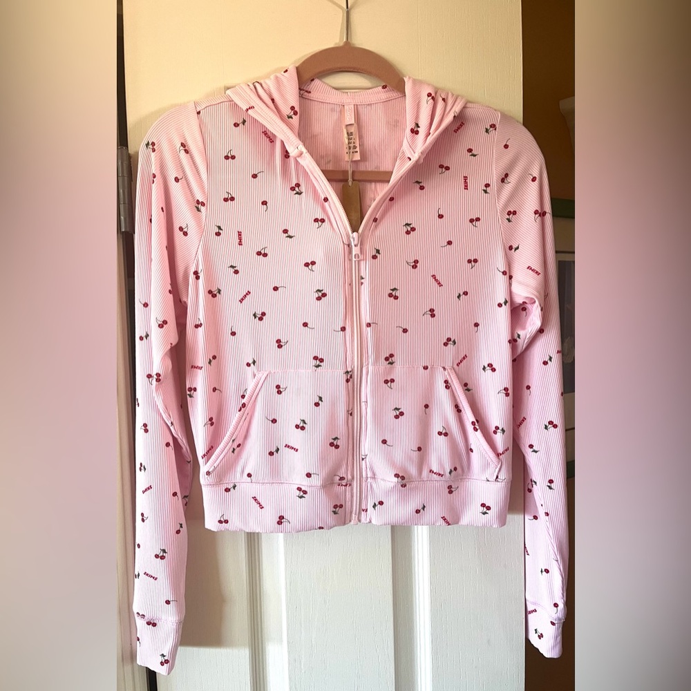 NWT, SKIMS Light Pink Cherry Print Zip-Up - sold out